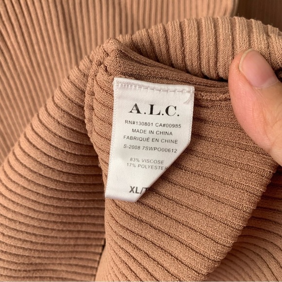 A.L.C. Declan Scoop Neck Rib Knit Beige Sz XL - Picture 7 of 8